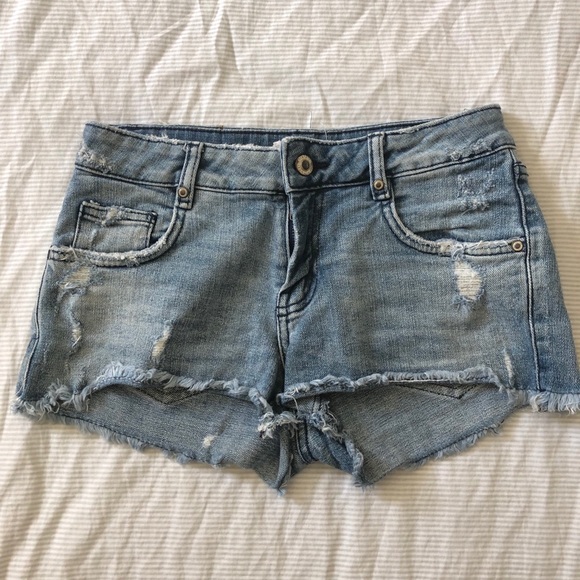 Denim cutoff shorts - Picture 1 of 3